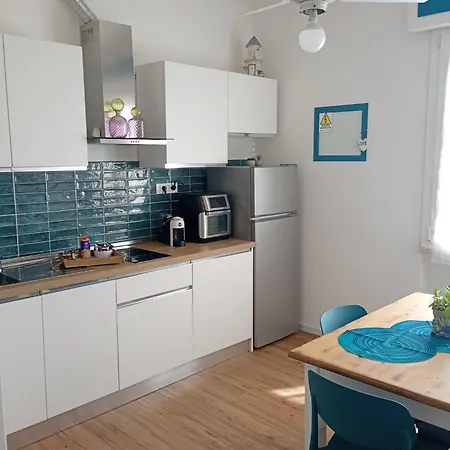 Apartment Emasolemare *